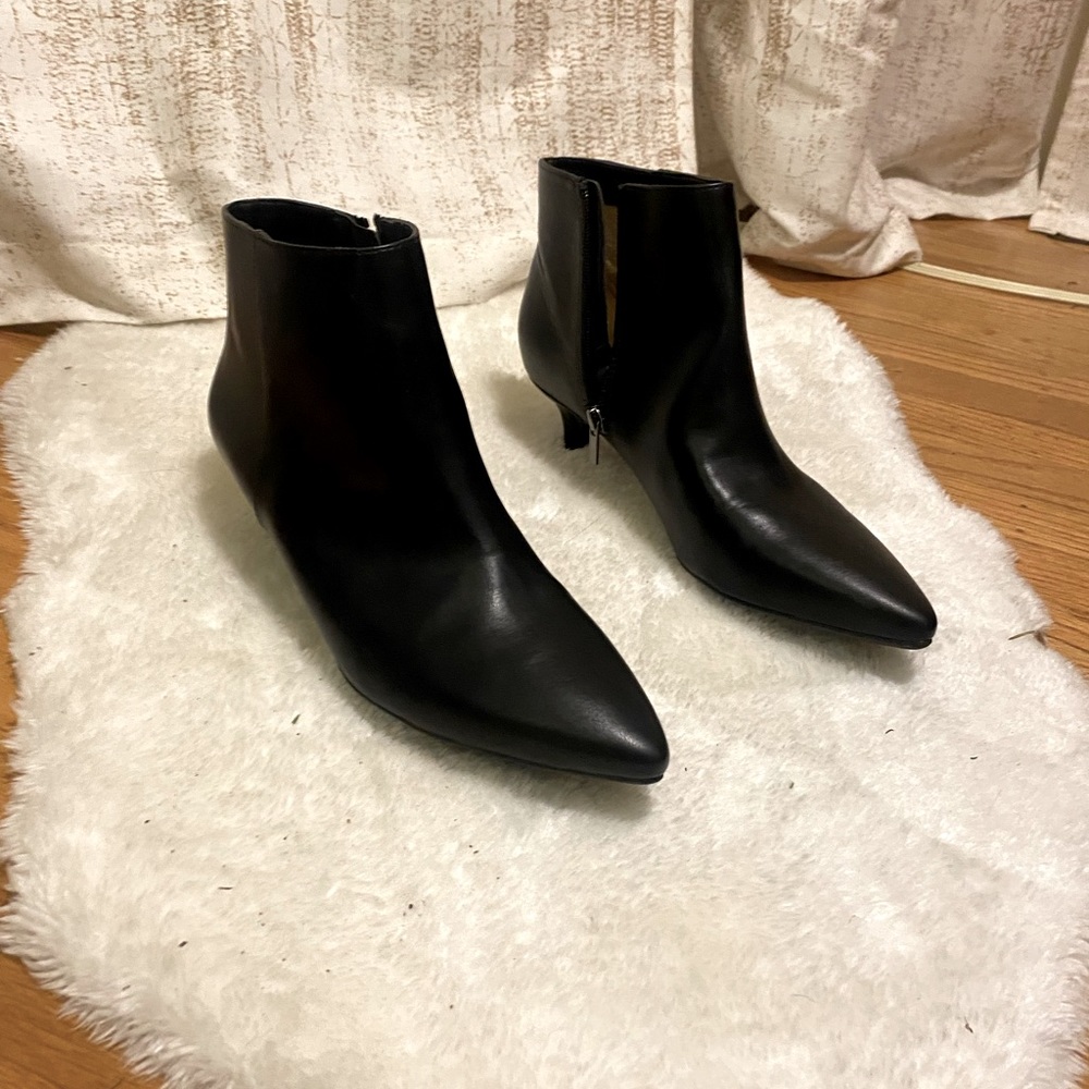 Naturalizer kitten heel bootie.